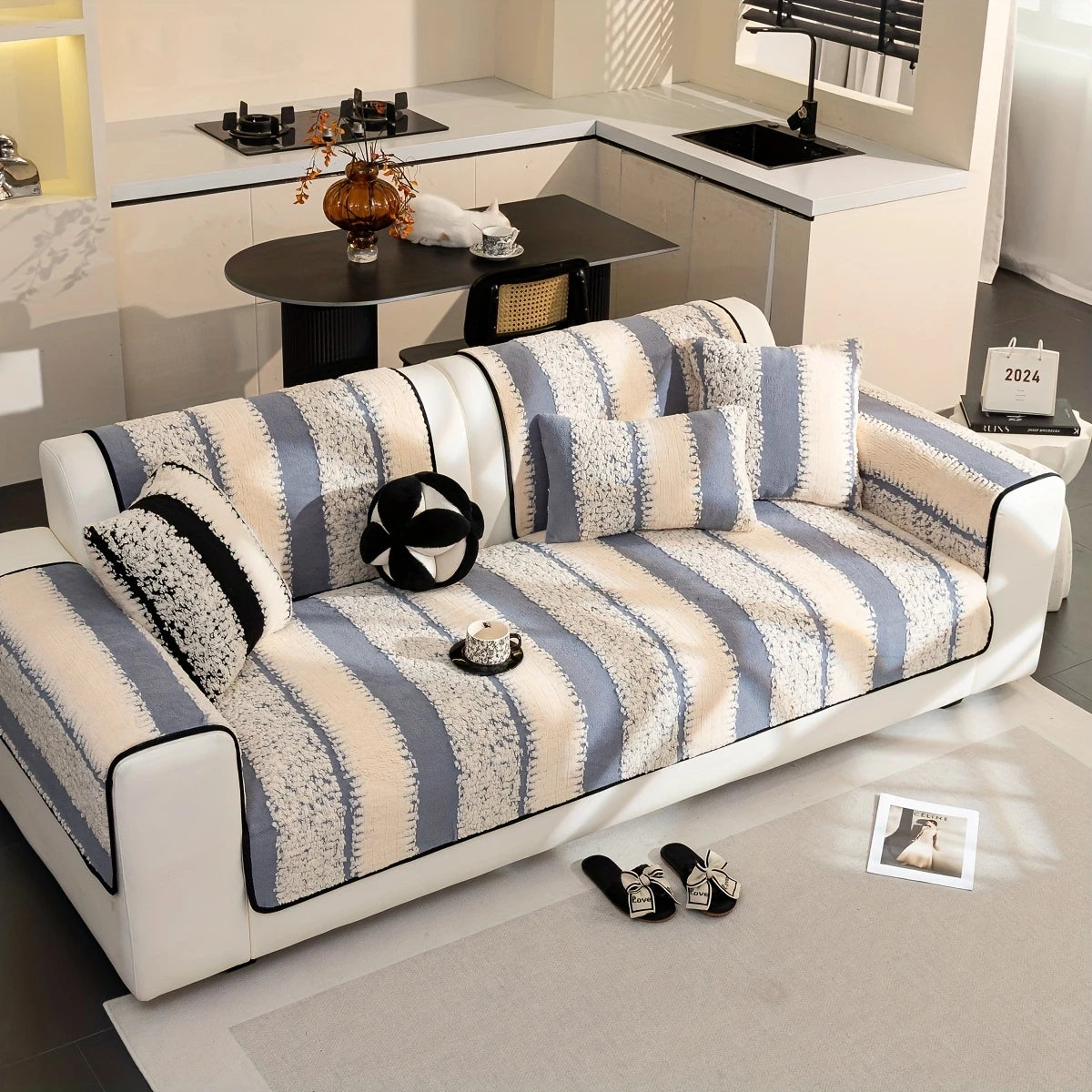 Vintage Modern Velveteen Sofa Mat - Grey/White